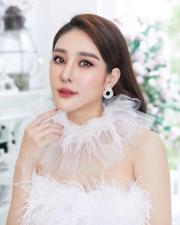 Vụ sao &quot;Chiếc lá cuốn bay&quot; tử nạn: Mẹ ruột nộp bằng chứng con bị sát hại - Ảnh 1.