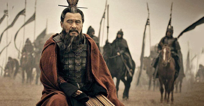 “Nhắc Tào Tháo, Tào Tháo đến” hoá ra còn thiếu: Câu sau là gì sao không ai dám hé môi? - Ảnh 1.