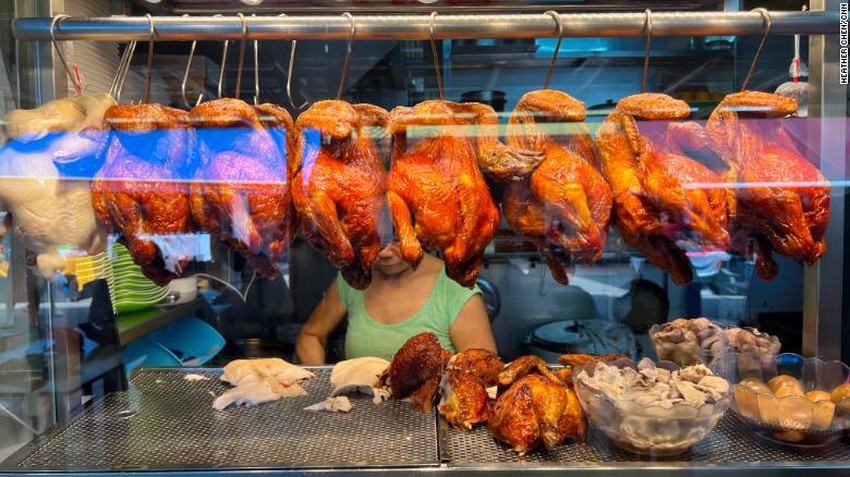Singapore rơi vào cuộc khủng hoảng thịt gà chưa từng có, Việt Nam có bán thịt gà sang Singapore không? - Ảnh 1.