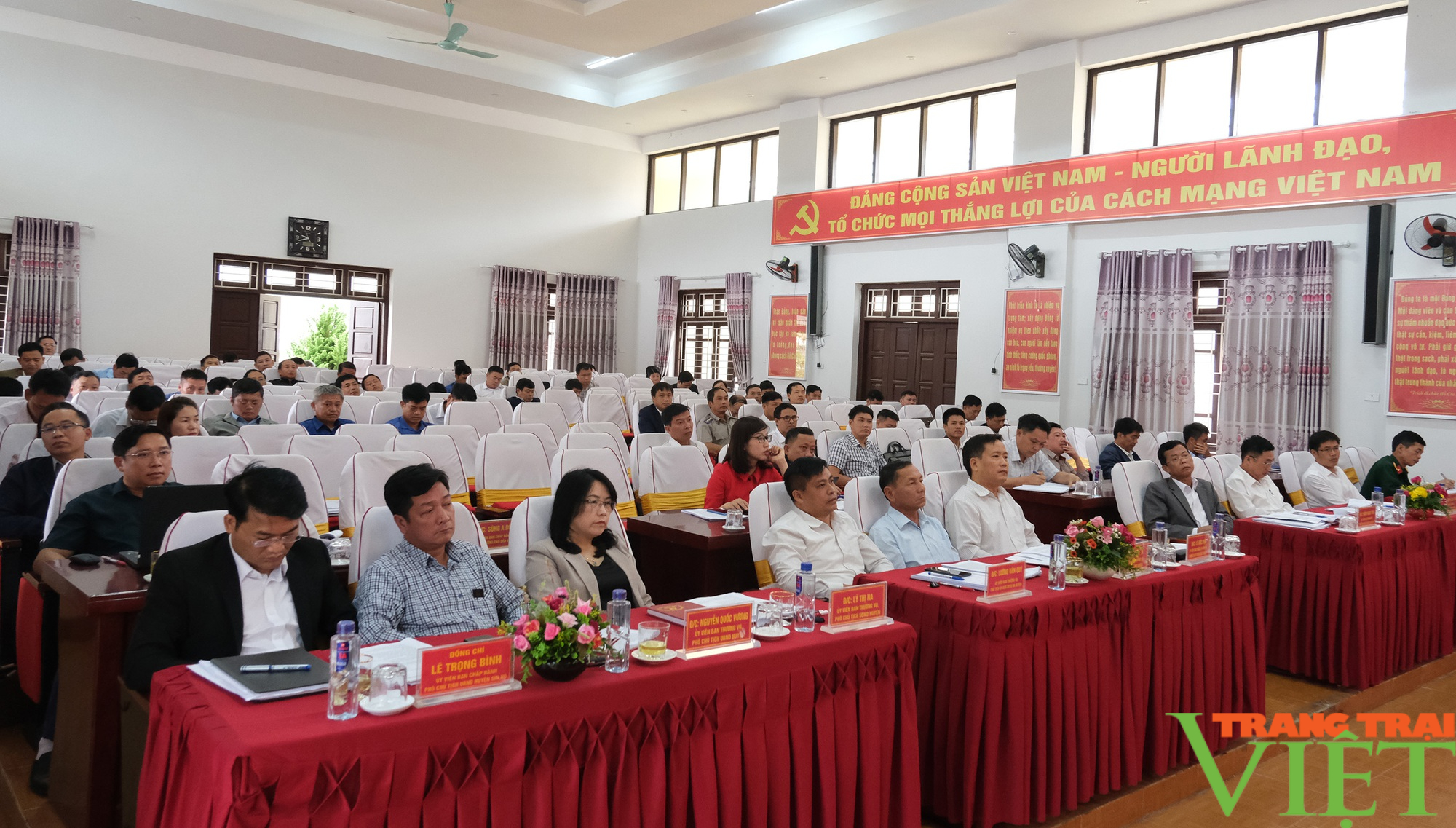 Lai Châu: Hội nghị cán bộ chủ chốt về công tác quy hoạch cán bộ huyện Sìn Hồ - Ảnh 2. Lai Châu: Hội nghị cán bộ chủ chốt về công tác quy hoạch cán bộ huyện Sìn Hồ - Ảnh 2.