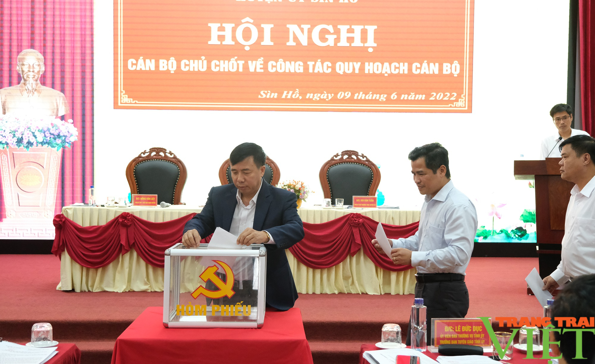 Lai Châu: Hội nghị cán bộ chủ chốt về công tác quy hoạch cán bộ huyện Sìn Hồ - Ảnh 3. Lai Châu: Hội nghị cán bộ chủ chốt về công tác quy hoạch cán bộ huyện Sìn Hồ - Ảnh 3.
