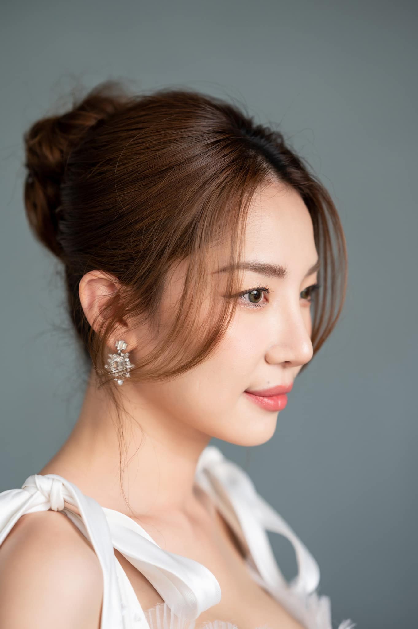 Minh Khuê “Thương ngày nắng về”: “Ngoài đời tôi đa nhân cách” - Ảnh 2.