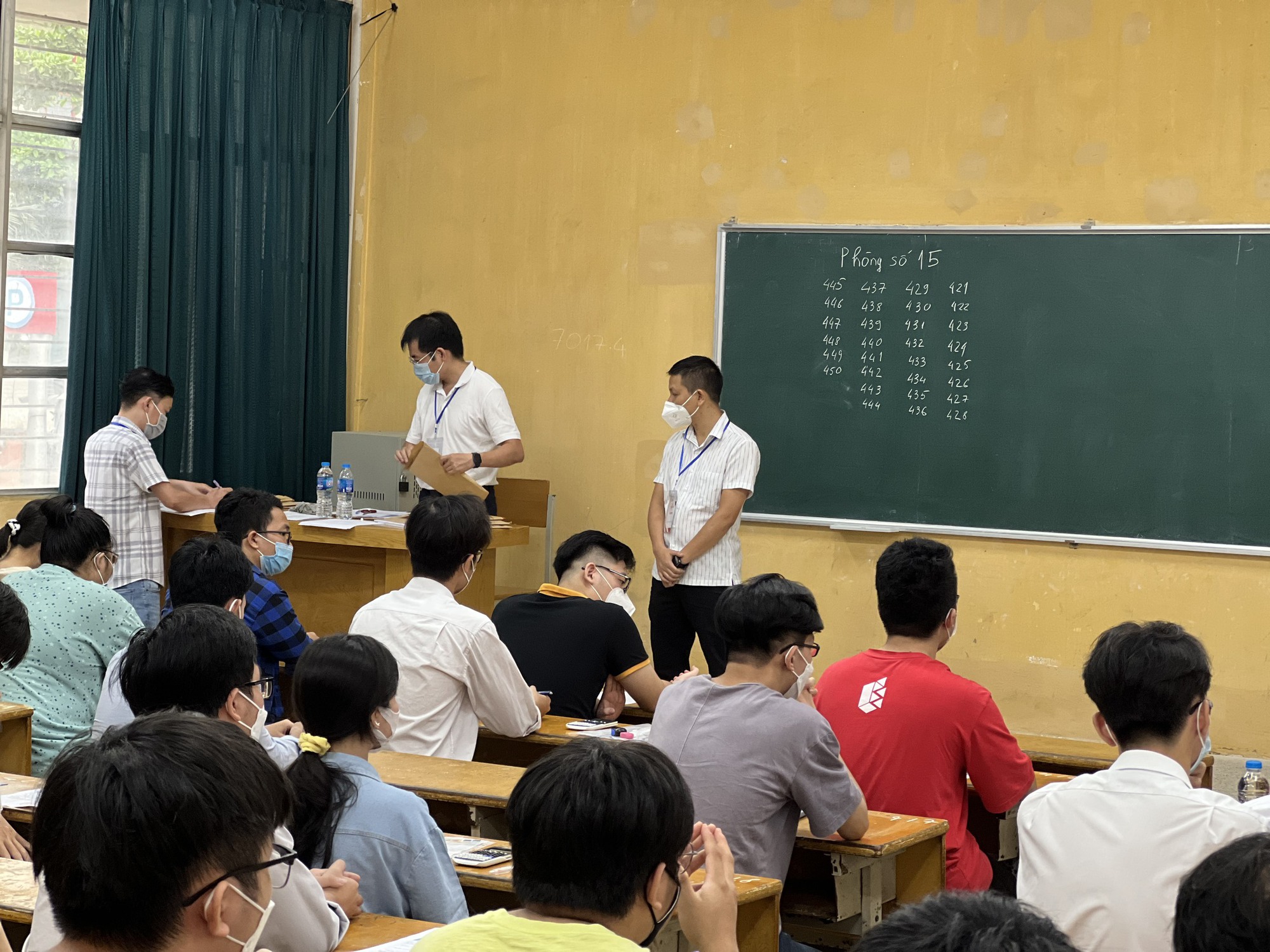 Hơn 7.000 thí sinh chính thức làm bài thi Đánh giá tư duy 2022, cạnh tranh vào 21 trường đại học - Ảnh 7.