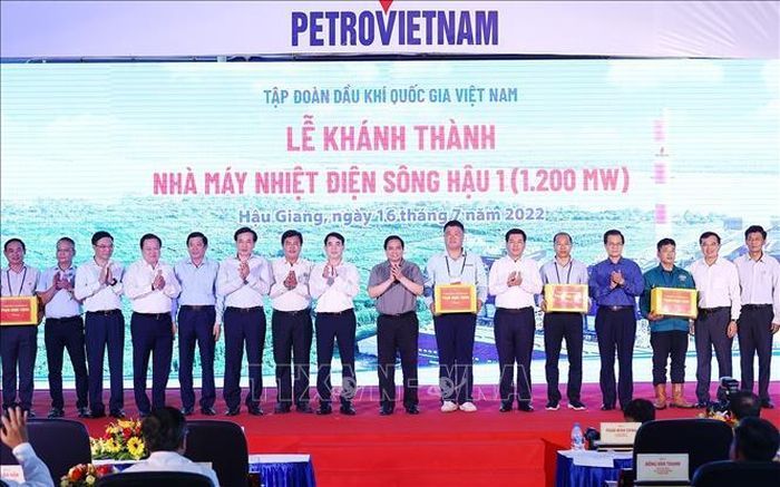 Thủ tướng dự khánh thành Nhà máy Nhiệt điện Sông Hậu 1 - Ảnh 1.