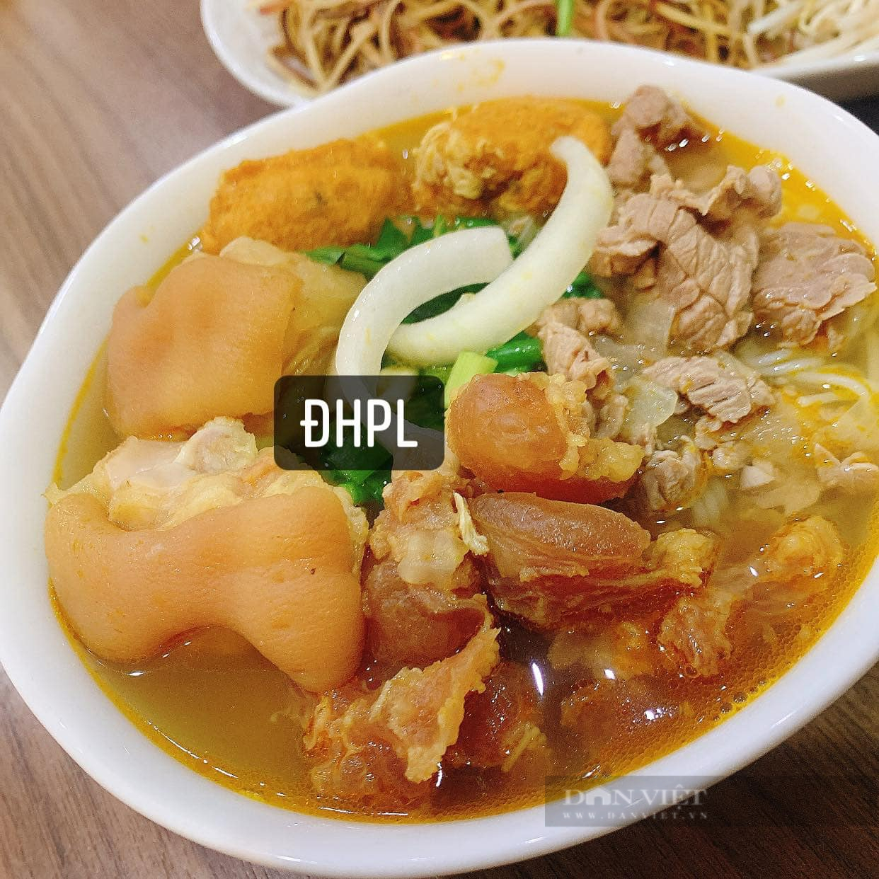 Nấu bún bò Huế chuẩn vị không thể thiếu gia vị đặc biệt này - Ảnh 1.
