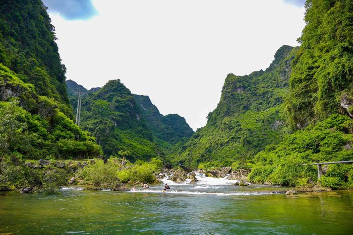Đến xứ Lạng, ngắm cảnh sắc thanh bình miền thảo nguyên Yên Thịnh - Ảnh 23.