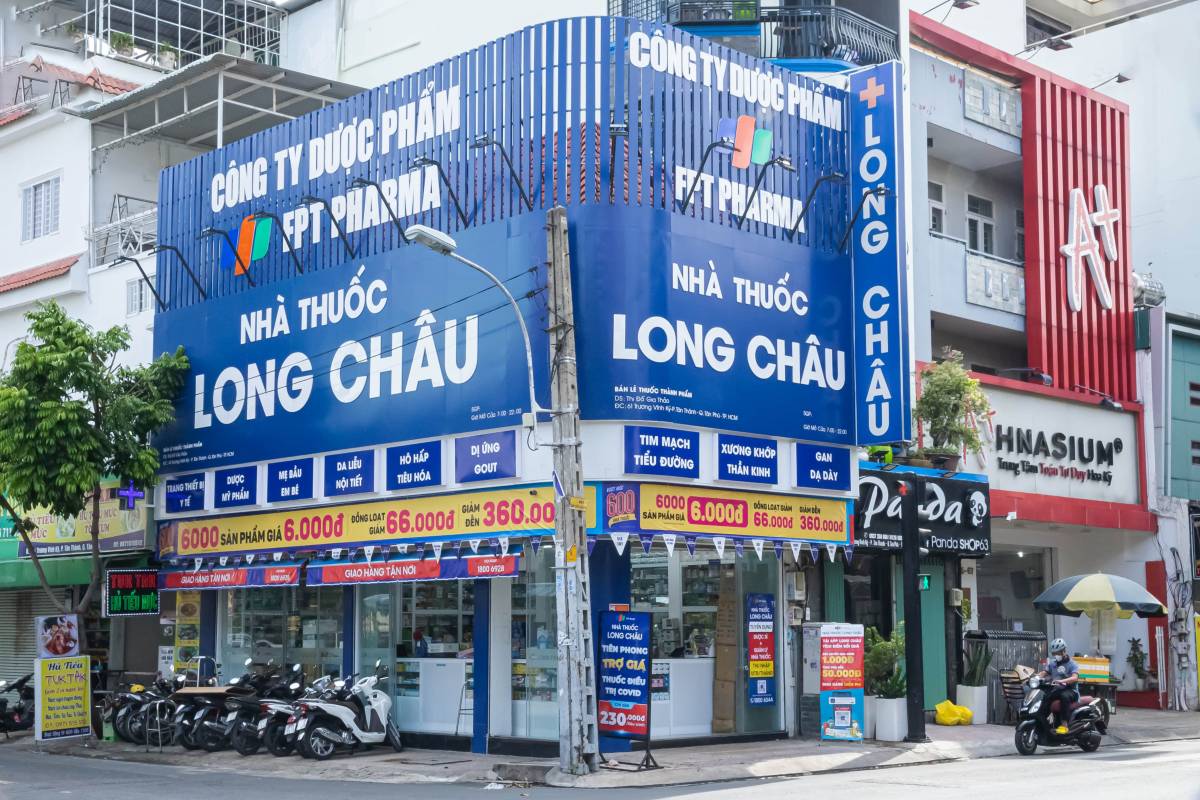Cuộc đua khốc liệt chuỗi nhà thuốc: Long Châu, Pharmacity, An Khang đang kinh doanh ra sao? - Ảnh 1.