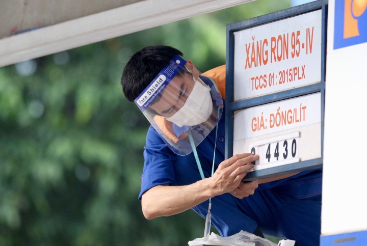 Giá xăng dầu hôm nay 22/8: Dầu bắt đầu tuần mới trong sắc đỏ, xăng trong nước chiều nay có giảm? - Ảnh 4.