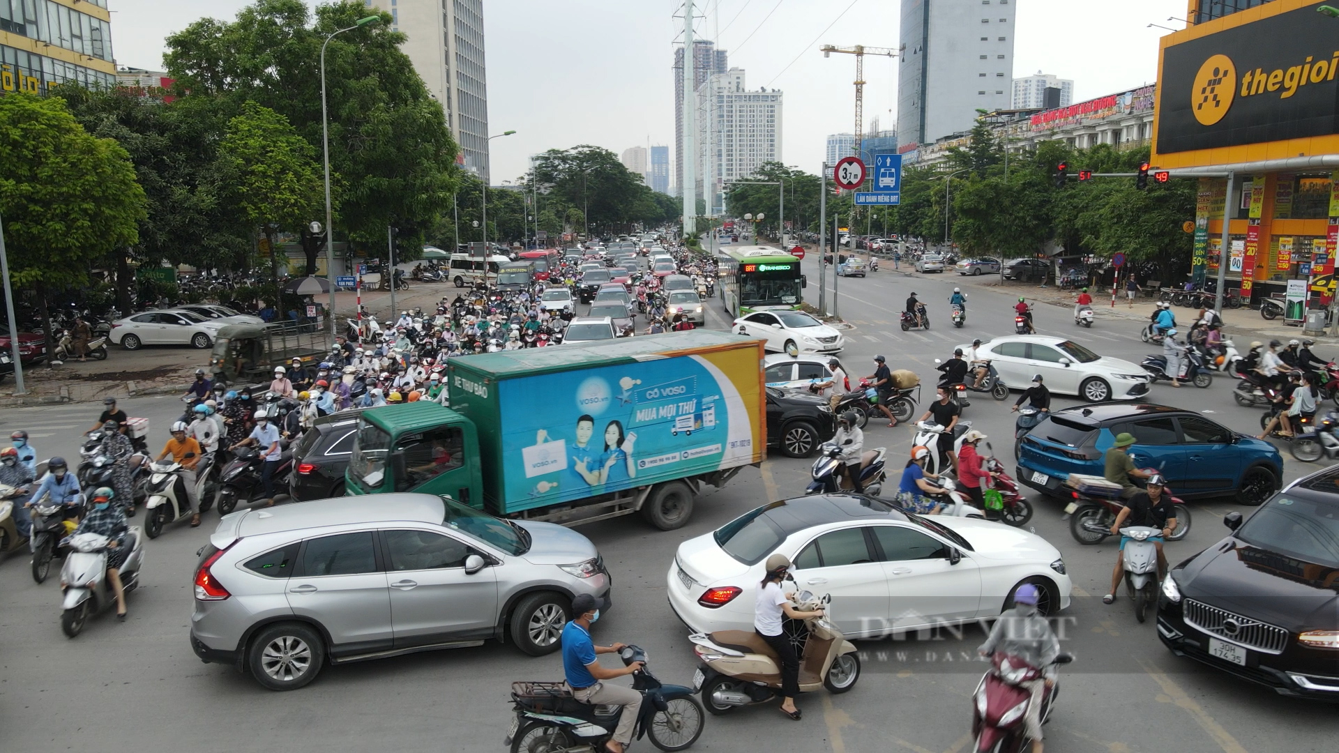Hiện trạng sau 6 năm hoạt động của xe buýt BRT: Vắng khách và bị lấn làn riêng - Ảnh 10.