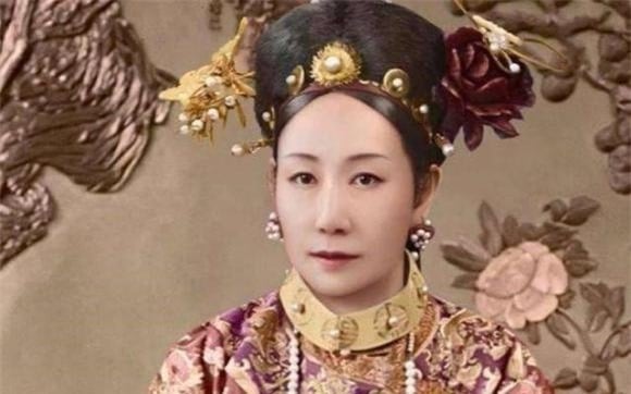 Vì sao vừa ngủ dậy Từ Hi Thái hậu đã thẳng tay &quot;trừ khử&quot; cung nữ? - Ảnh 2.