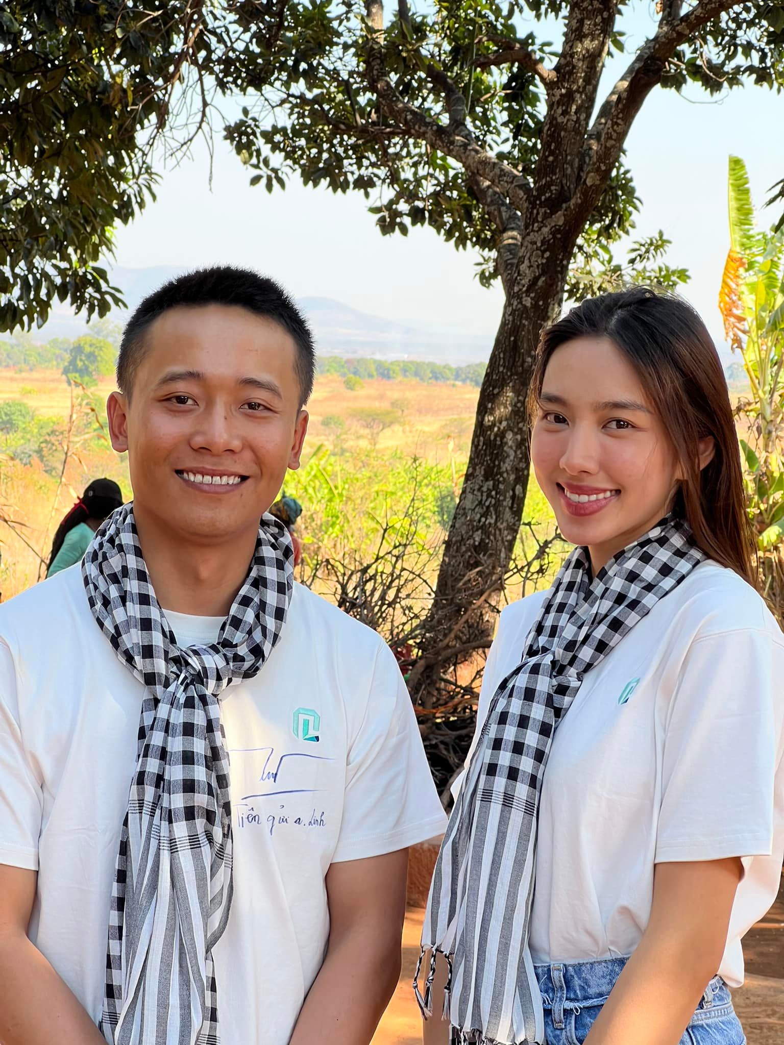 Hoa hậu Thuỳ Tiên: &quot;Tôi và Quang Linh chưa đủ thời gian để phát triển mối quan hệ trên mức tình bạn&quot; - Ảnh 2.