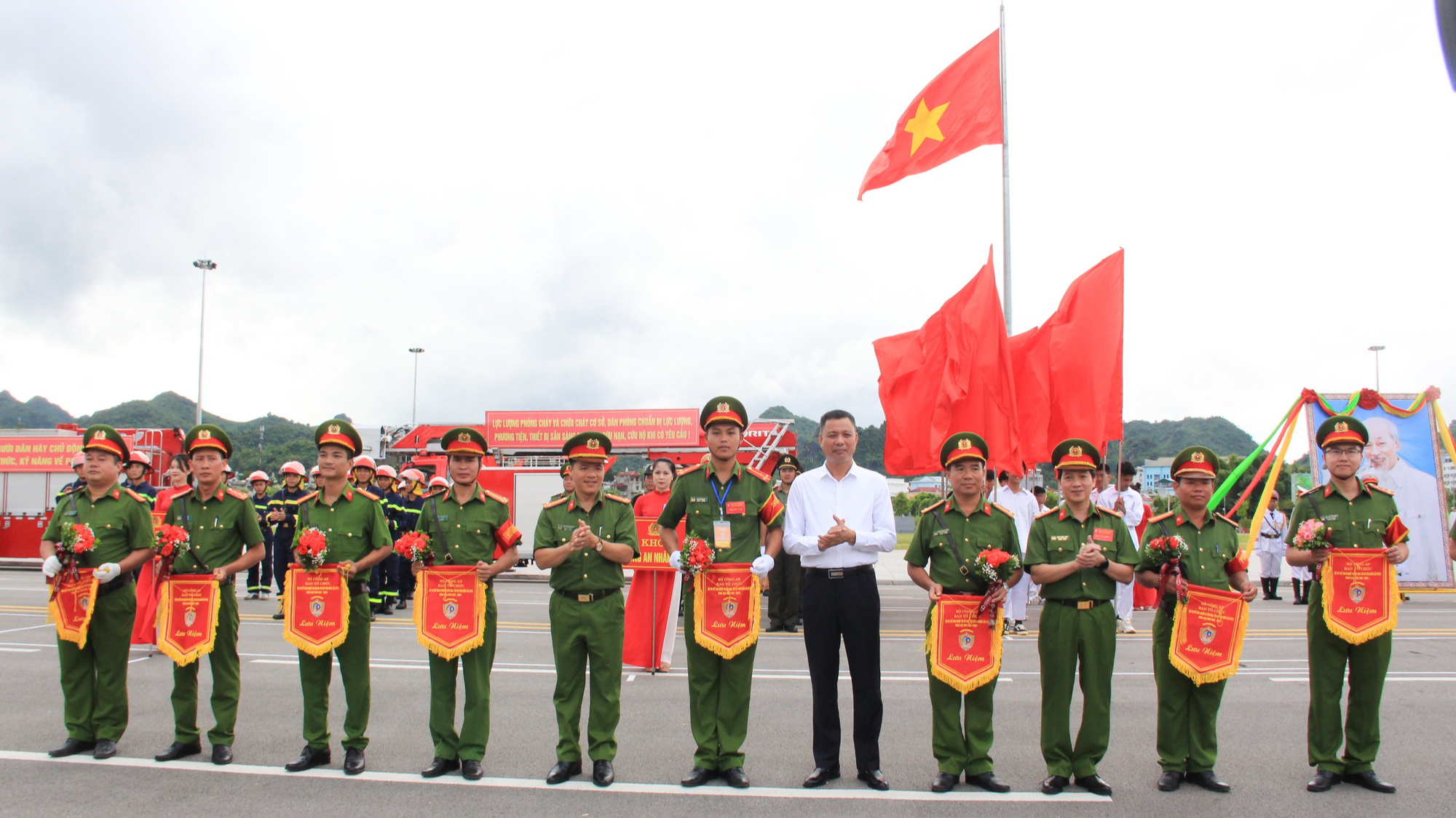 Sôi nổi hội thi thể thao nghiệp vụ cứu nạn cứu hộ toàn quốc lần thứ II – cụm I tại Sơn La - Ảnh 1.