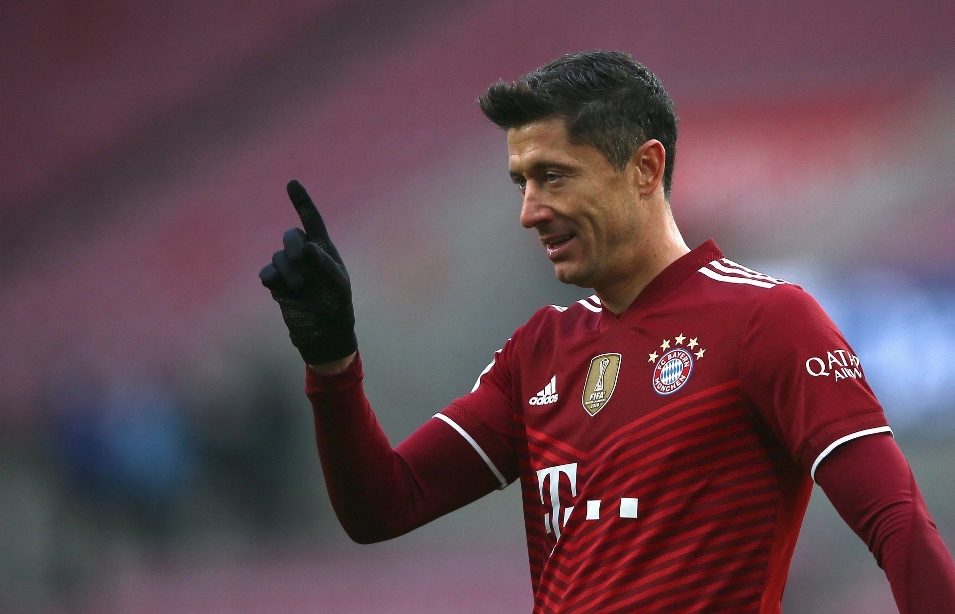 Robert Lewandowski: Chủ công mới của Barca và giấc mơ Quả Bóng Vàng - Ảnh 1.