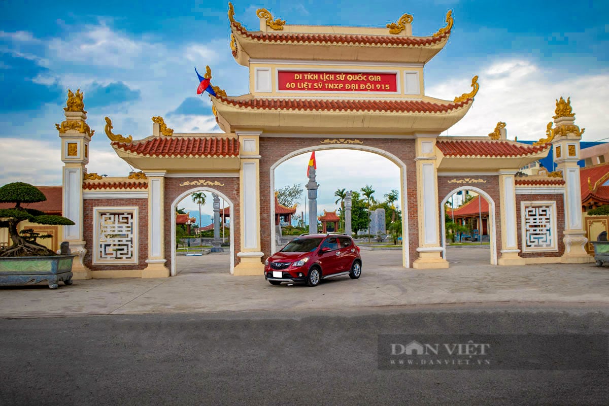Những mẫu xe bán chạy nhất các phân khúc nửa đầu năm 2022: Bất ngờ Toyota Vios, Hyundai Santa Fe - Ảnh 1.