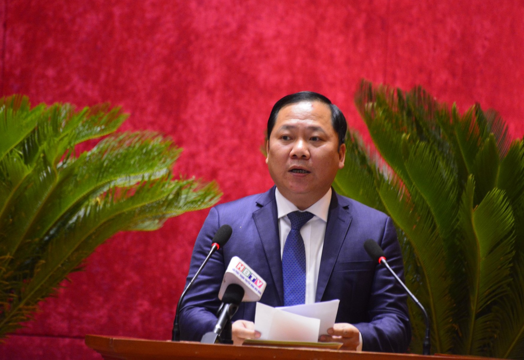 Hoà Bình có tân Bí thư Tỉnh uỷ - Ảnh 2. Hoà Bình có tân Bí thư Tỉnh uỷ - Ảnh 2.