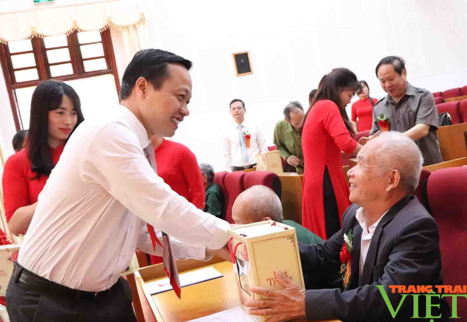 Lai Châu: Quan tâm chăm lo đến người có công, thân nhân người có công - Ảnh 1. Lai Châu: Quan tâm chăm lo đến người có công, thân nhân người có công - Ảnh 1.
