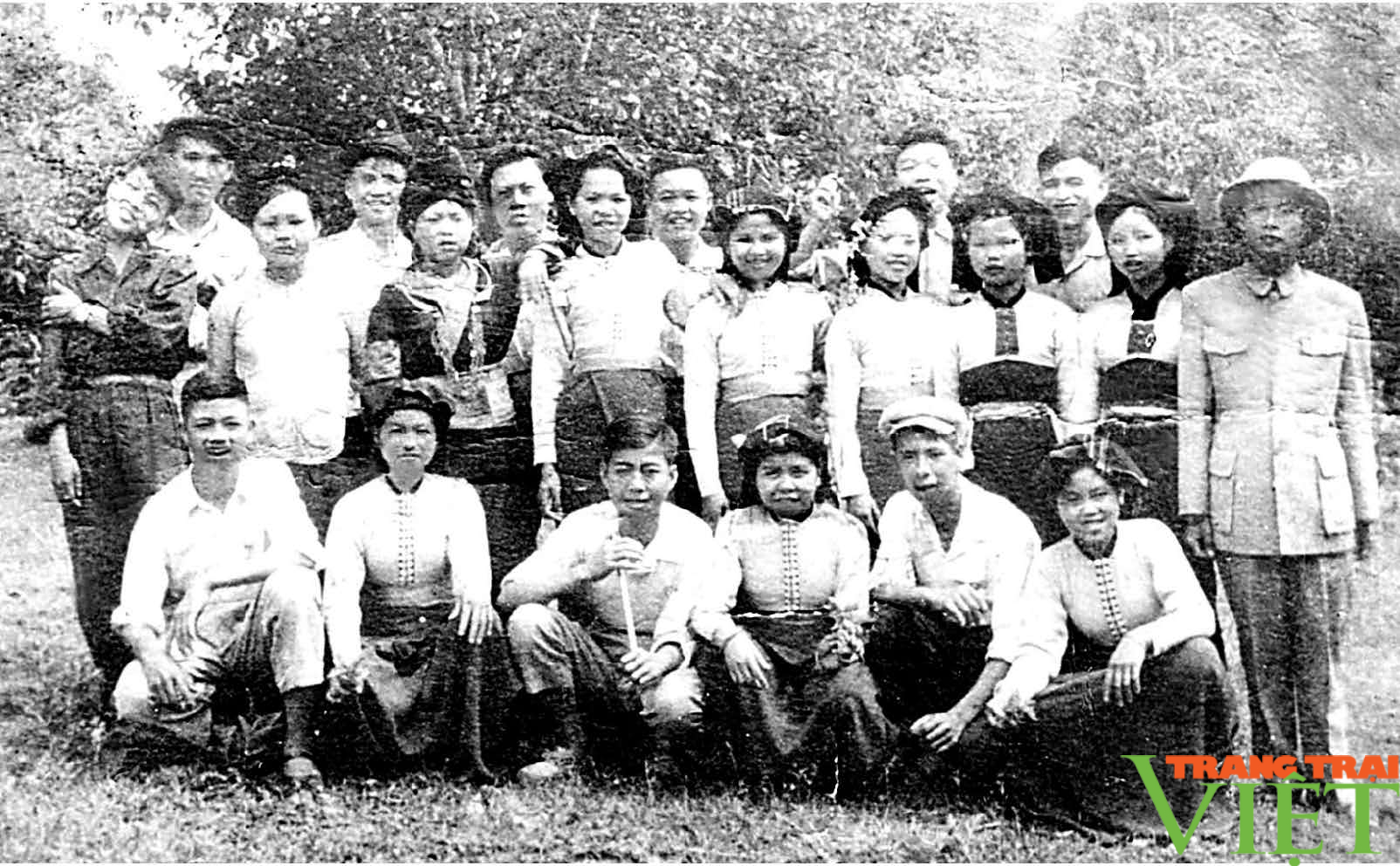 Nhà hát Ca múa nhạc tỉnh Sơn La đón nhận Huân chương Lao động hạng Nhất - Ảnh 5. Nhà hát Ca múa nhạc tỉnh Sơn La đón nhận Huân chương Lao động hạng Nhất - Ảnh 5.