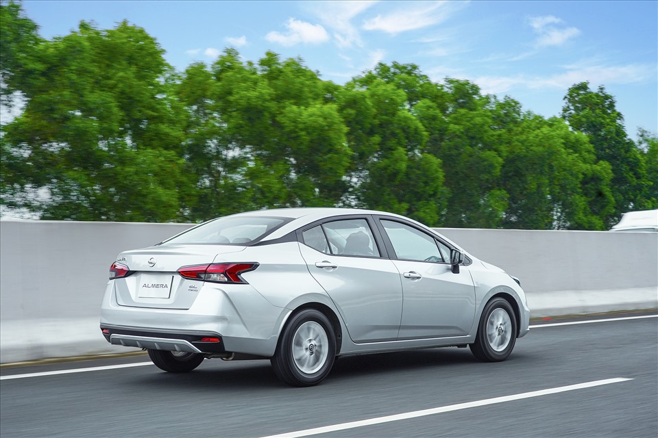 Nissan Almera 2022 có gì để cạnh tranh với &quot;vua&quot; phân khúc Toyota Vios? - Ảnh 2.