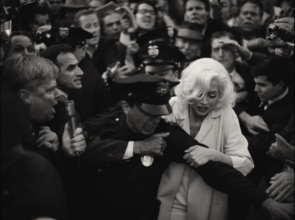 Phim tiểu sử Marilyn Monroe dãn nhãn 17+ - Ảnh 4.
