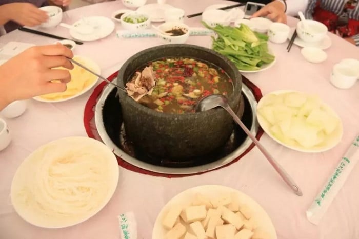 Đến Tây Tạng nhất định phải thử 7 món ăn độc đáo   - Ảnh 1.