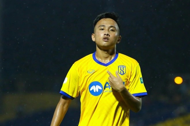 Tiền vệ Mai Sỹ Hoàng: &quot;HLV Hà Nội FC dính Covid-19 là lợi thế cho SLNA&quot; - Ảnh 1.