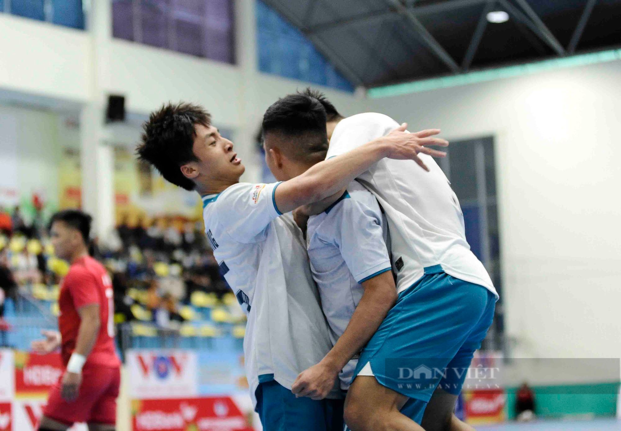 Đánh bại Cao Bằng, Thái Sơn Nam trở lại đường đua vô địch - Ảnh 2.