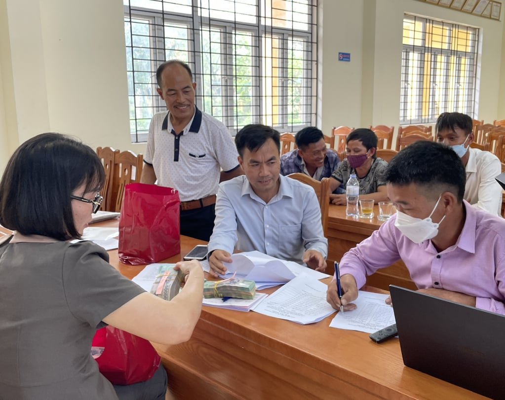 Trồng cây ăn quả kết hợp với du lịch nhà vườn, nông dân giỏi ở Quảng Ninh thu nhập 1 tỷ/năm - Ảnh 3.
