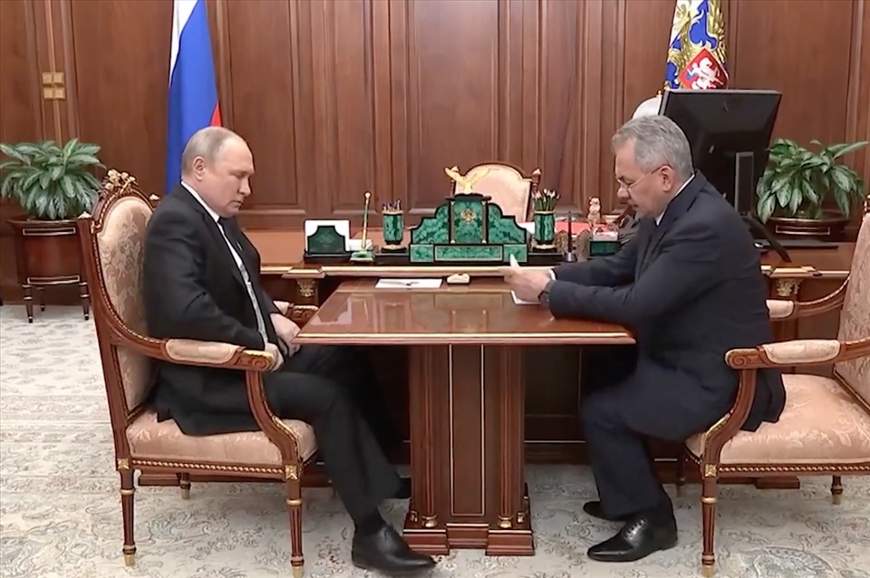Nóng: Đại tướng Shoigu báo cáo ông Putin những thiệt hại nặng nề của Ukraine - Ảnh 1.