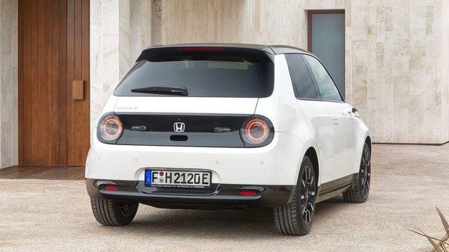 Top 10 chiếc xe điện rẻ nhất năm 2022 tại Mỹ - Ảnh 8.