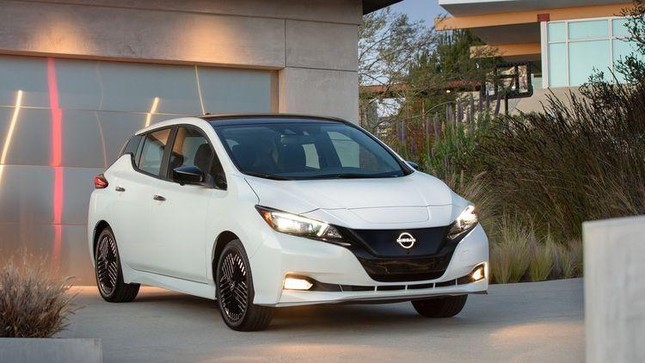 Top 10 chiếc xe điện rẻ nhất năm 2022 tại Mỹ - Ảnh 18.