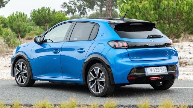 Top 10 chiếc xe điện rẻ nhất năm 2022 tại Mỹ - Ảnh 4.