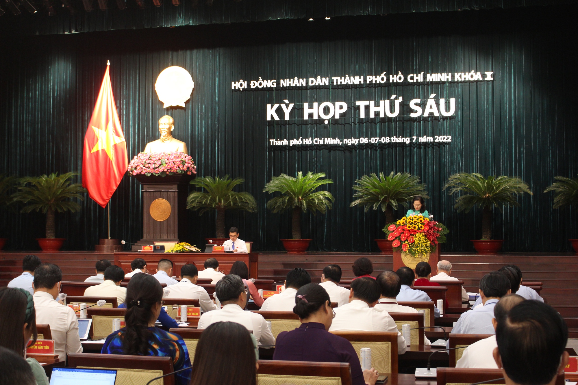 Người dân TP.HCM đau đáu chuyện đền bù, tái định cư, dự án &quot;treo&quot; - Ảnh 1.