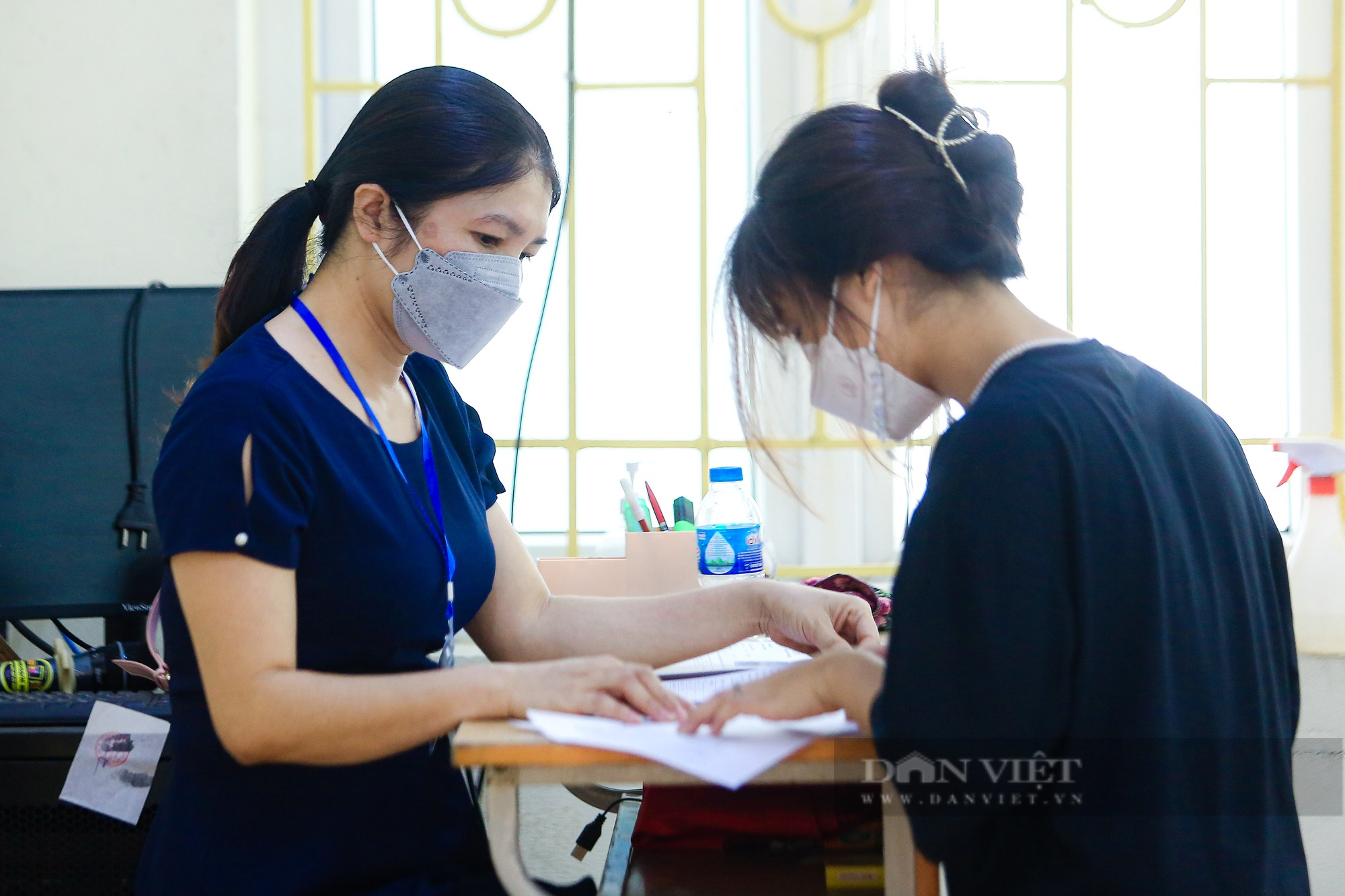 Gợi ý đáp án đề thi môn Văn tốt nghiệp THPT năm 2022 - Ảnh 1.