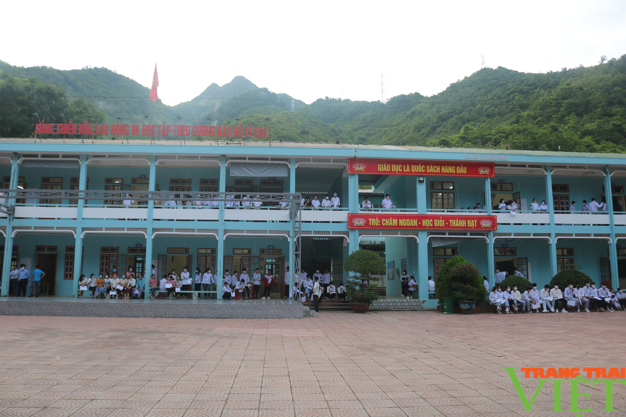 Cảm xúc của các thí sinh vùng cao Sơn La trong ngày thi đầu tiên - Ảnh 5.