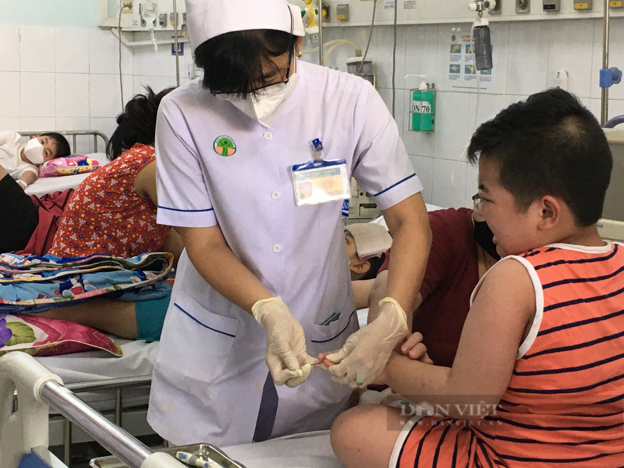 Giám đốc Sở Y tế TP.HCM: Nguy cơ bùng cả dịch Covid-19 và sốt xuất huyết là &quot;rất đáng lo&quot; - Ảnh 3.