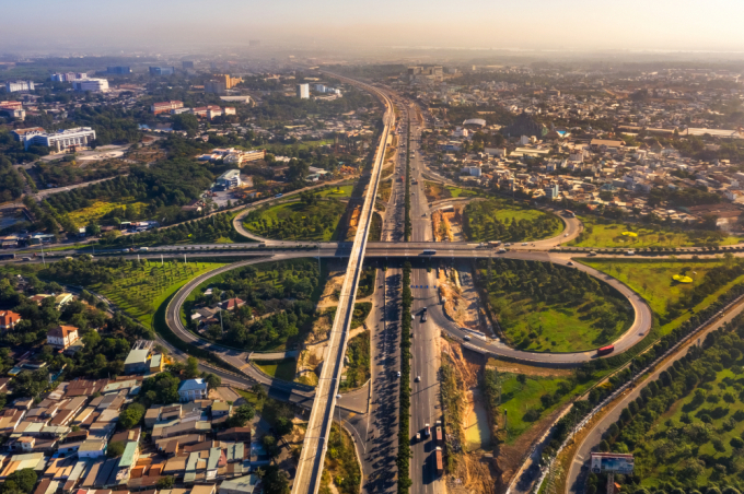 Giải mã lợi thế kết nối độc tôn của “kim cương xanh” LUMIÈRE Boulevard - Ảnh 1.