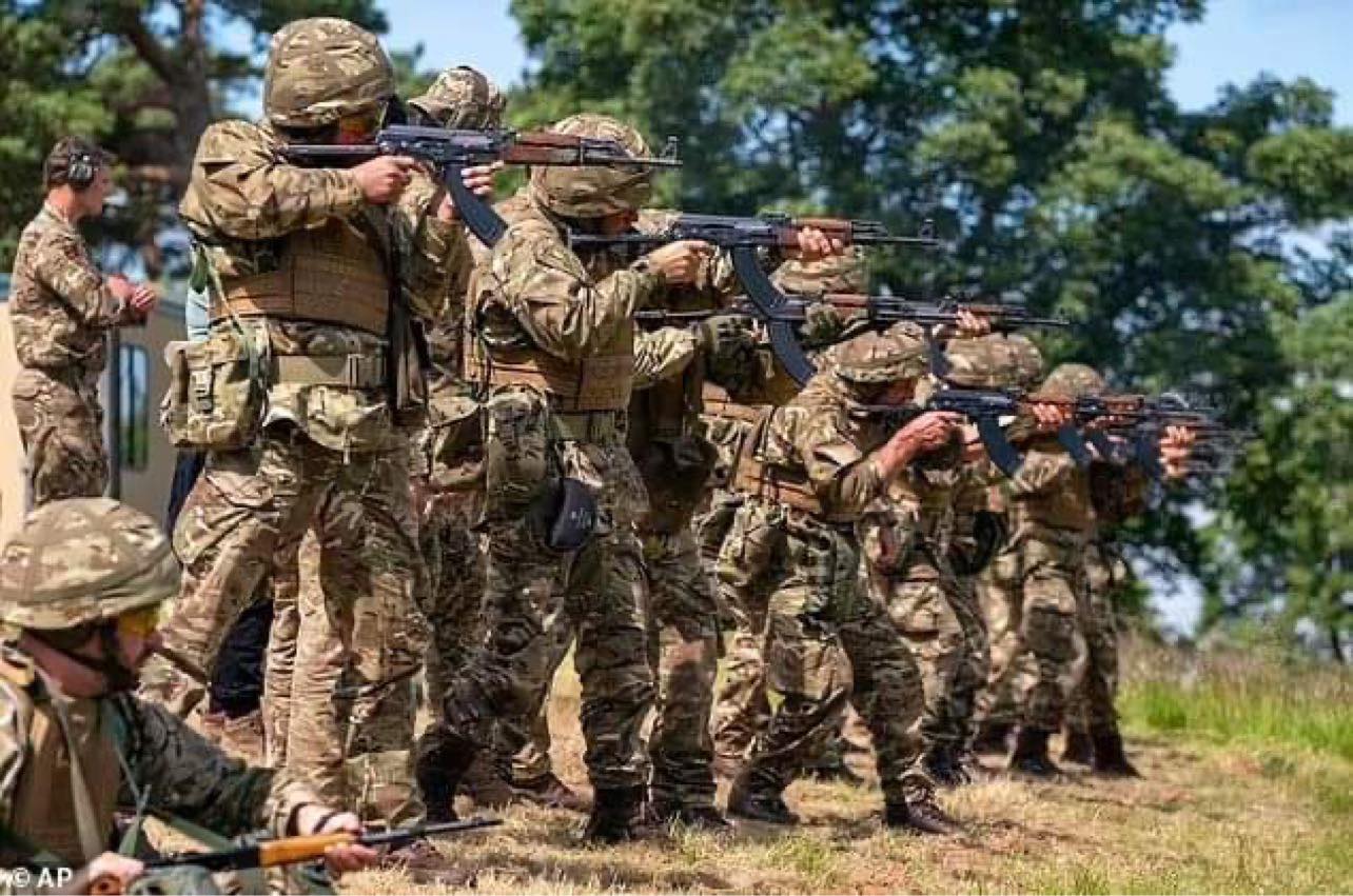 Chiến sự Nga-Ukraine ngày 9/7: Nga nã tên lửa vào quê hương ông Zelensky; Ukraine khẩn cầu vũ khí tại G-20 - Ảnh 1.