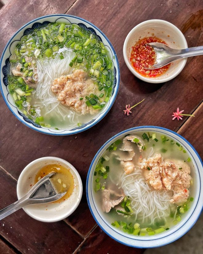 7 món bún miền Tây tên nghe “lạ hoắc” nhưng vị siêu ngon: Toàn những đặc sản với cách chế biến có 1-0-2 - Ảnh 11.