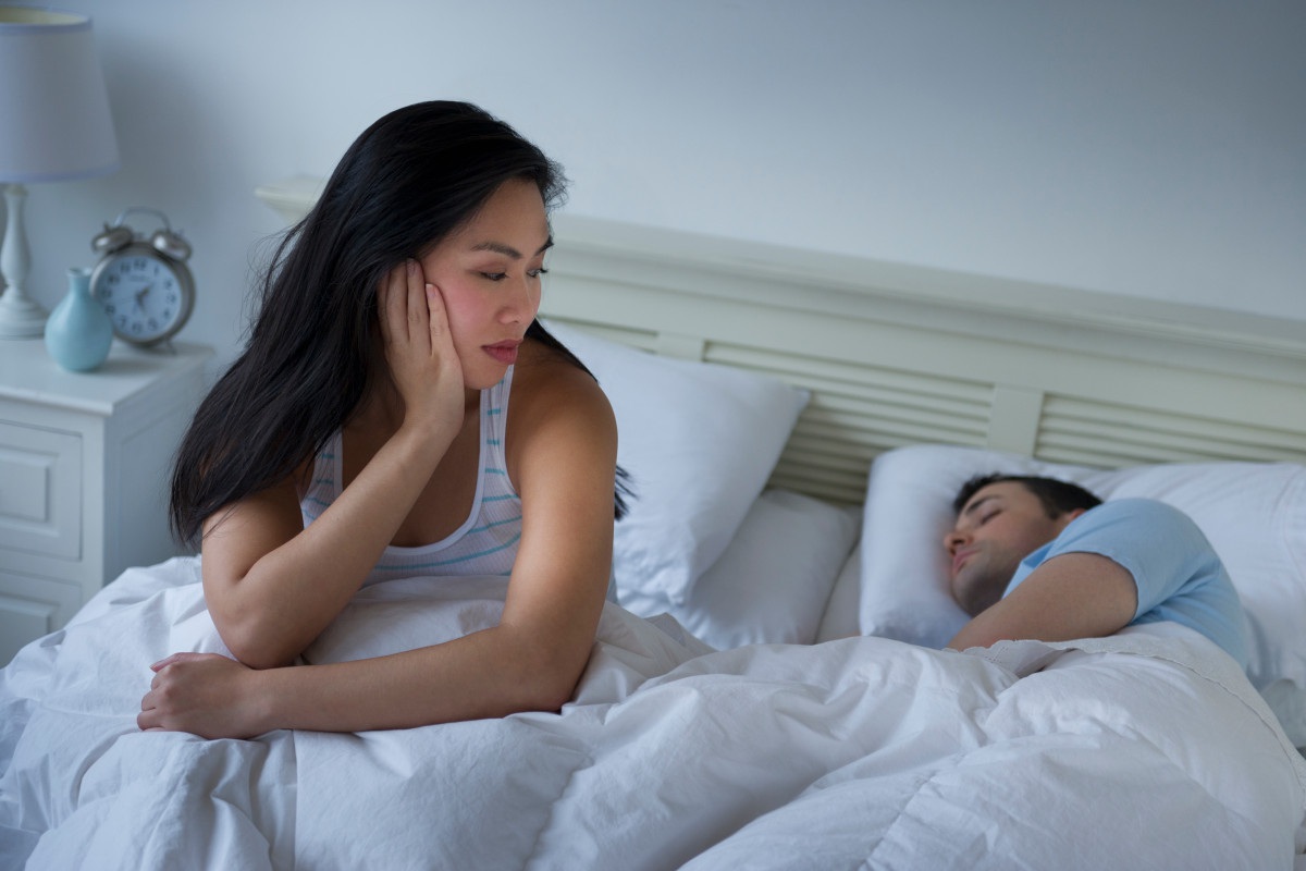 7 năm chưa một lần &quot;yêu&quot; thành công, vợ trẻ chết lặng khi chồng ngoại tình - Ảnh 1.
