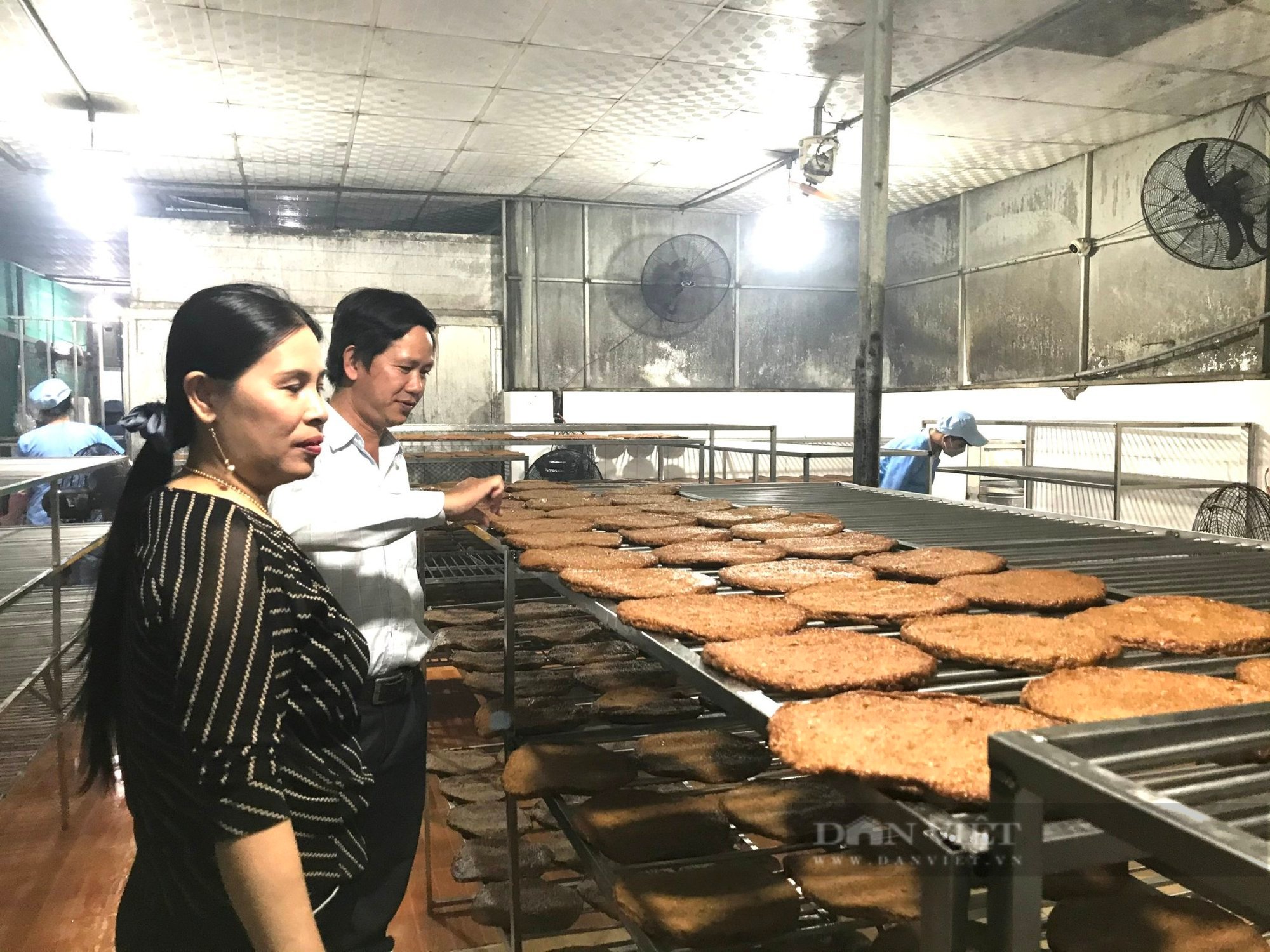 Khánh Hòa: Nữ tỷ phú làm giàu từ nghề làm chả cá sạch - Ảnh 1.