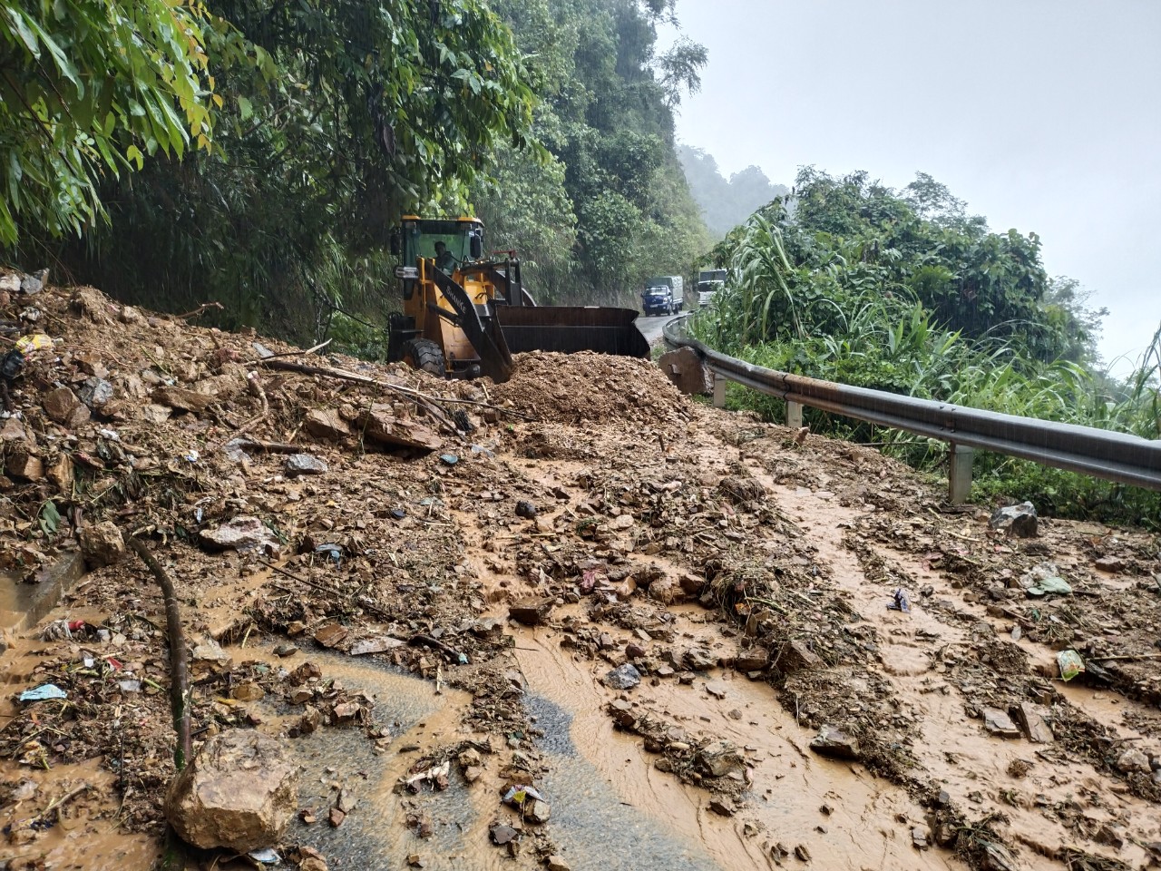 Sơn La: Hoàn lưu cơn bão số 2 gây thiệt hại hoa màu và tài sản của nhân dân - Ảnh 3. Sơn La: Hoàn lưu cơn bão số 2 gây thiệt hại hoa màu và tài sản của nhân dân - Ảnh 3.