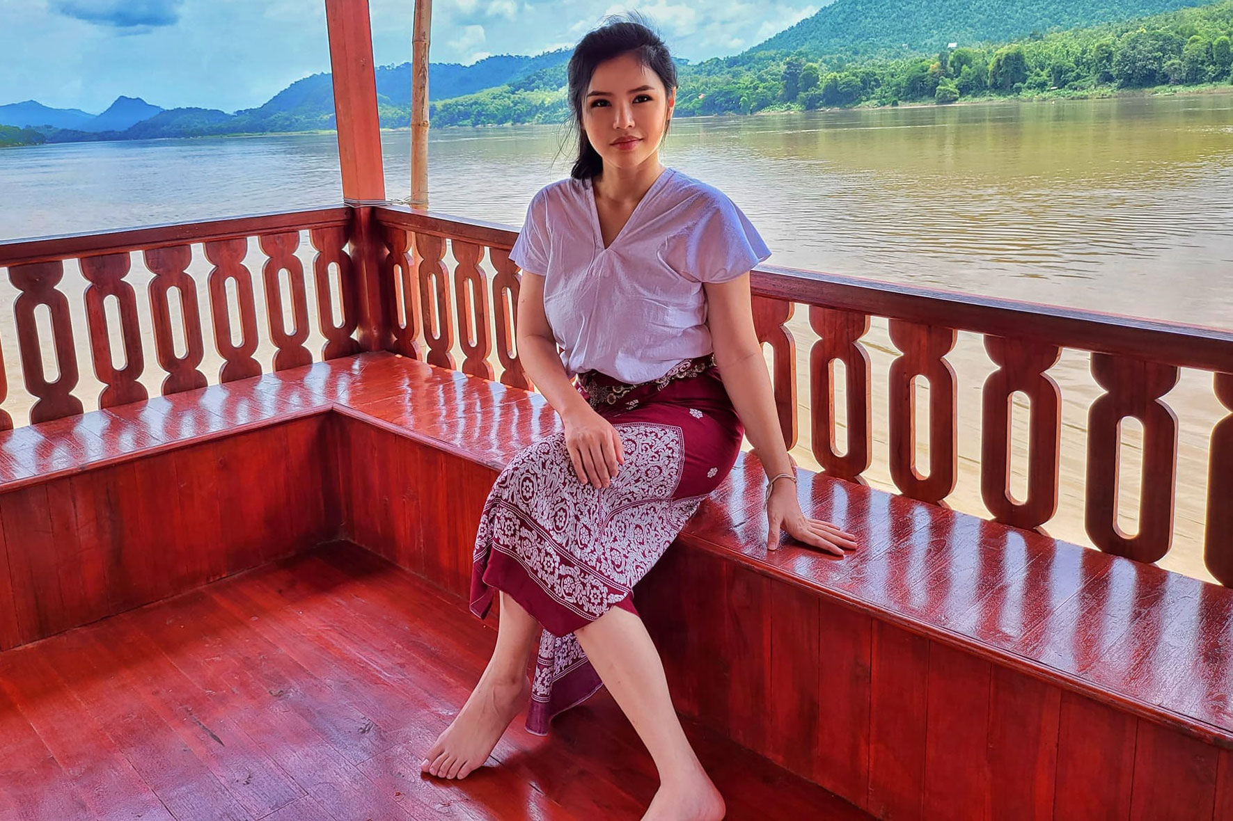 Nữ đại gia xinh đẹp góp phần giúp bóng đá Lào phát triển vượt bậc - Ảnh 13.