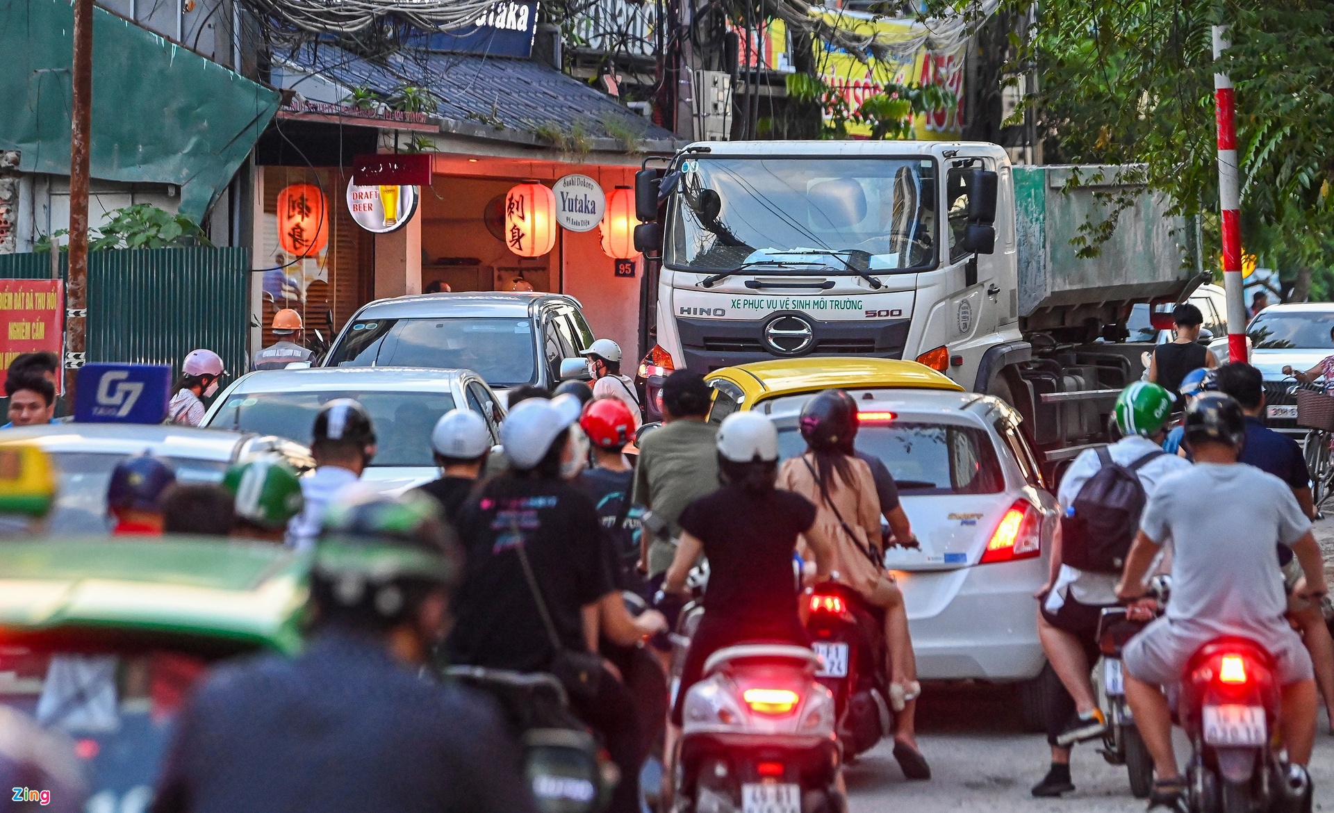 Hồ Tây thiếu không gian cộng đồng - Ảnh 1.