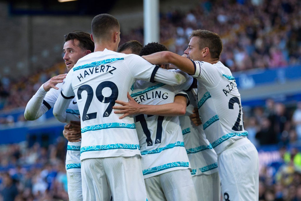 Top 10 CLB sở hữu đội hình đắt nhất thế giới: Man City vô đối - Ảnh 6.