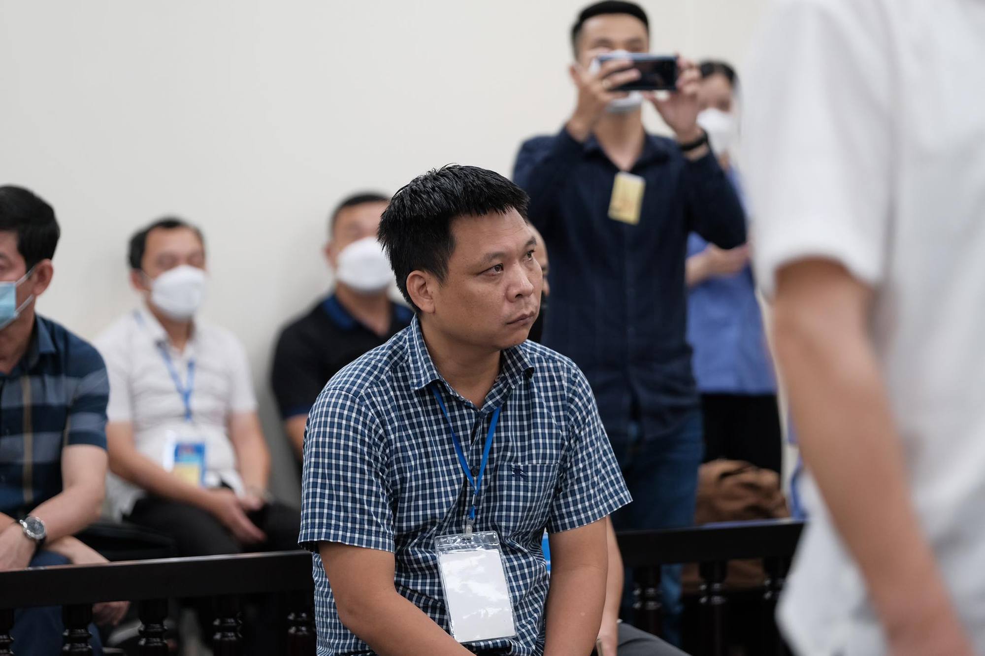 Cựu đại tá Phùng Anh Lê: &quot;Được tuyên không có tội thì phúc lớn nhà tôi&quot; - Ảnh 5.