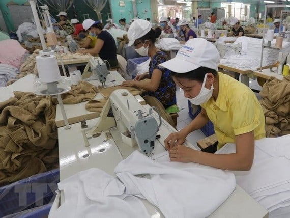 Gỡ khó cho ngành dệt may những tháng cuối năm  - Ảnh 1.