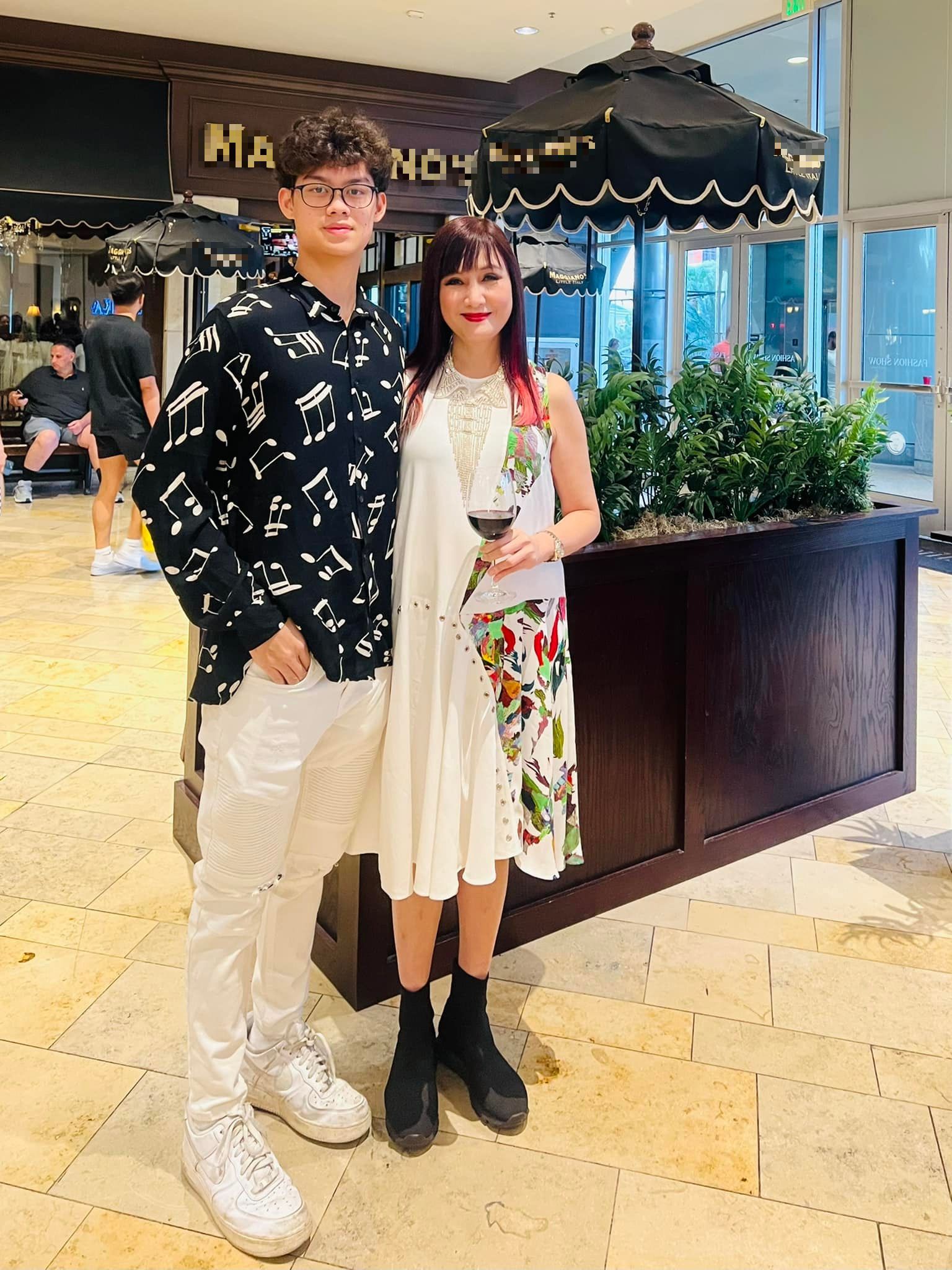 &quot;Nữ hoàng ảnh lịch&quot; Hiền Mai: &quot;Tôi đã nghĩ đến chuyện cùng chồng an hưởng tuổi già trong viện dưỡng lão&quot; - Ảnh 2.