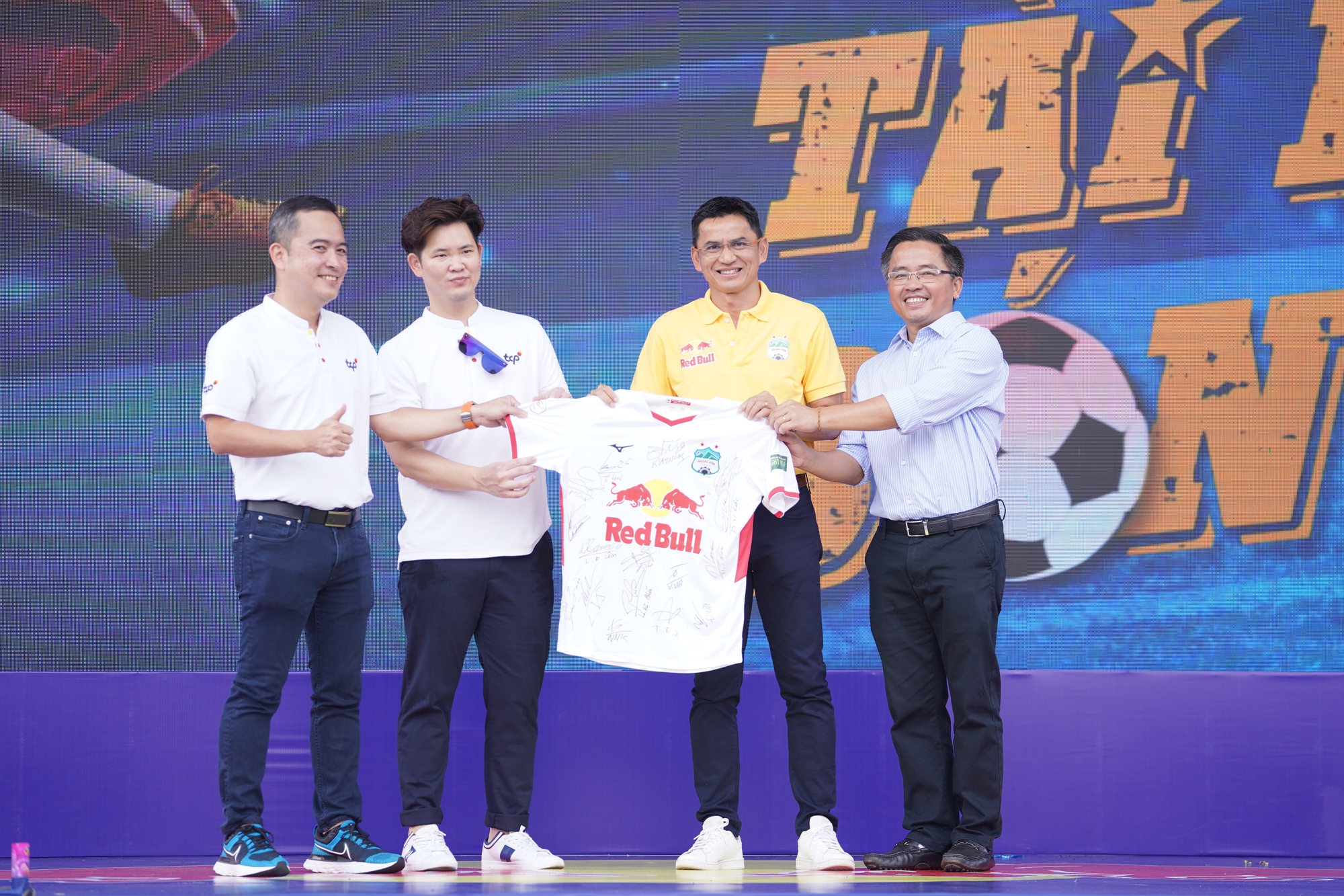 6.000 thí sinh miền Bắc tham gia tuyển chọn tài năng bóng đá của CLB Hoàng Anh Gia Lai - Ảnh 4.