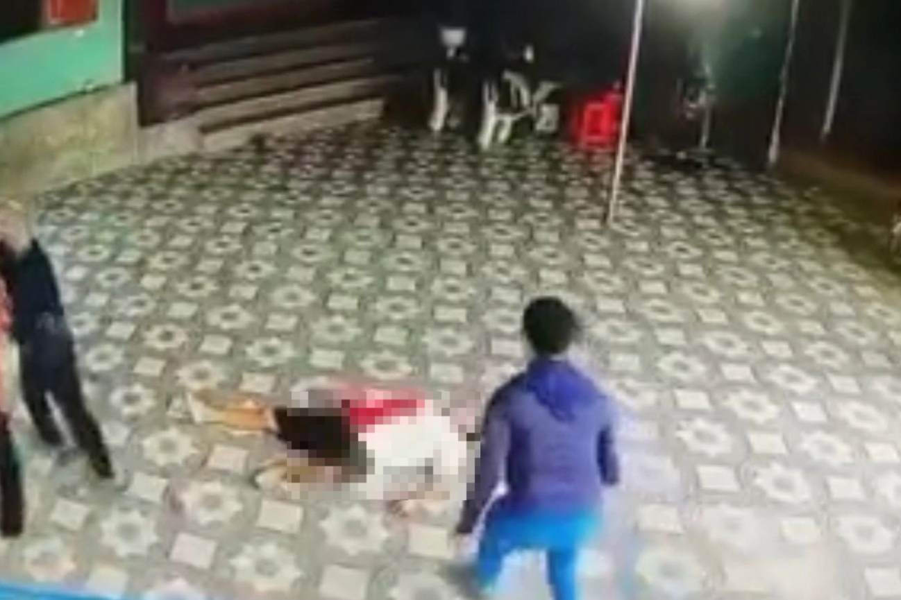 &quot;Mách nước&quot; khi xem đánh cờ tướng, người đàn ông bị đâm tử vong - Ảnh 1.