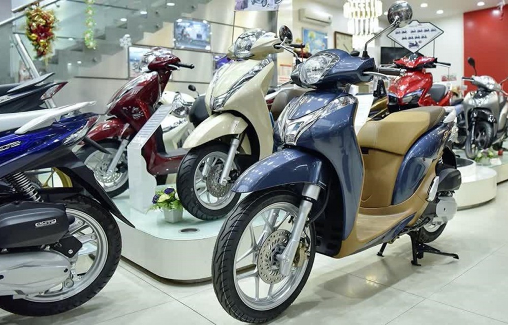 Sau Honda Vision, giá xe Lead và Air Blade đã &quot;hạ nhiệt&quot; tiền triệu - Ảnh 1.